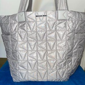 Michael Kors Metallic Silver 'Winnie" LRG Tote NWT